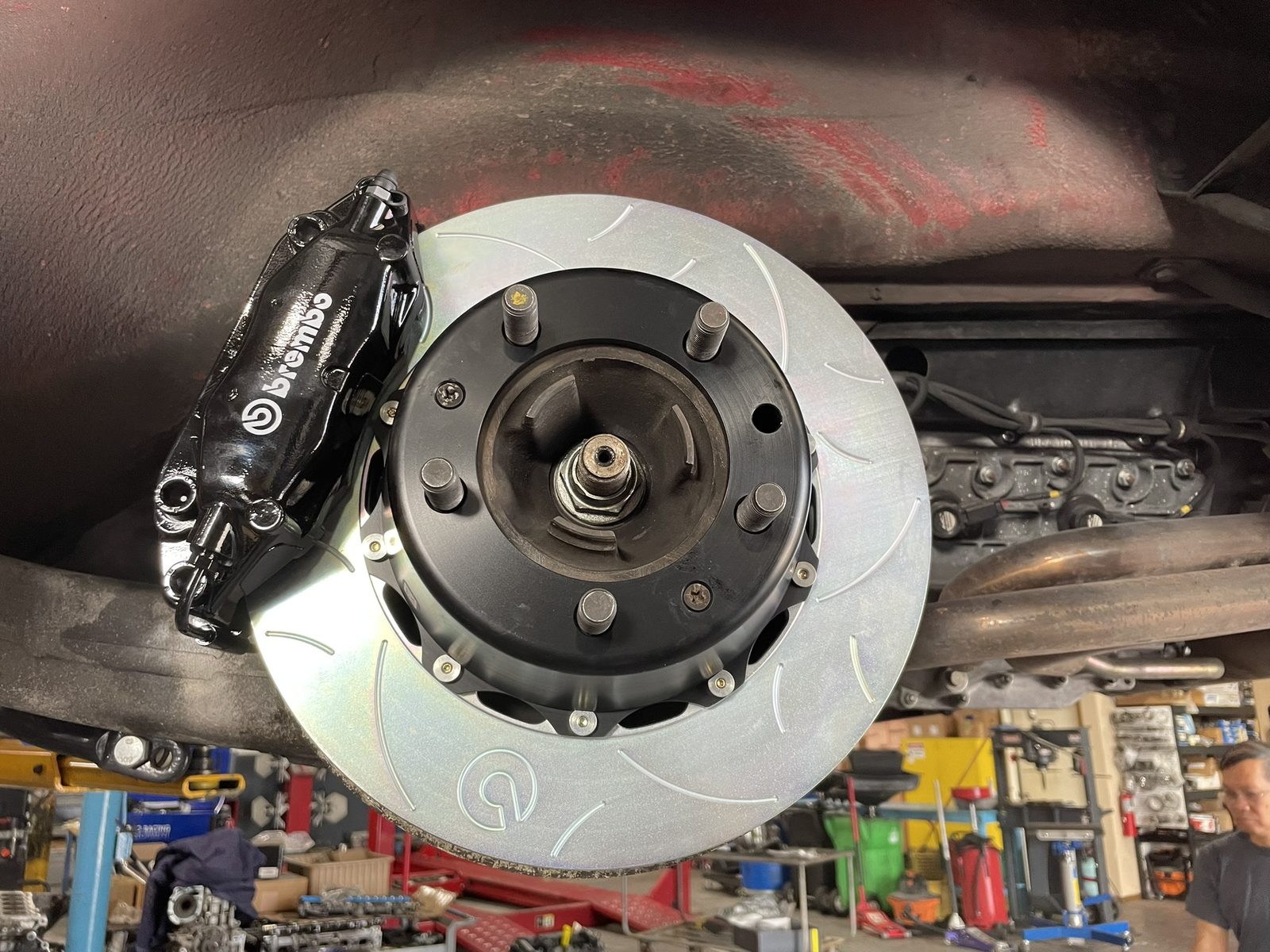 Brembo GT four-piston rear caliper and two-piece slotted rotor fitted to the Porsche 964